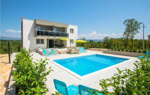 Amazing Home In Ivanbegovina With Outdoor Swimming Pool