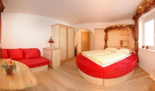 Bed & Breakfast Landhaus Strasser - Accommodation - Söll