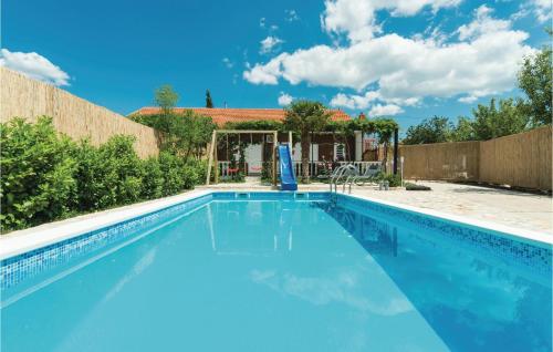 Amazing Home In Sibenik With 2 Bedrooms, Wifi And Outdoor Swimming Pool