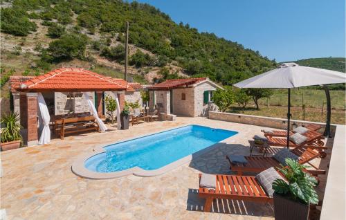 Pet Friendly Home In Postira With Outdoor Swimming Pool