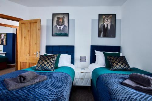 Large Stylish House - Sleeps 10 - Close to The City - Garden - Parking gîte à louer War Memorial Park