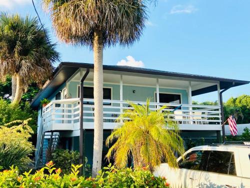 La Boca Beach House, Englewood