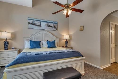 Golden Getaway condo - image 10