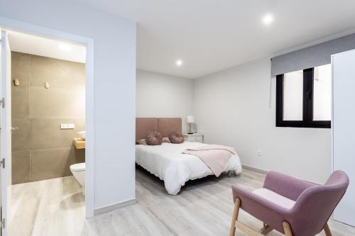 New 140m2 loft-style flat at town heart, 3 beaches close CASA LEON