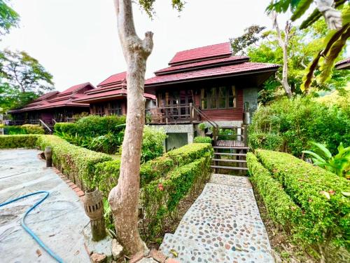 Baan Laanta Resort & Spa