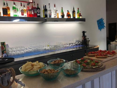 Toit ja joogid, Hotel Acquamarina in Portoferraio