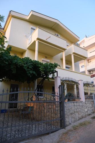 Apartments Jasmina - Location saisonnière - Utjeha-Bušat