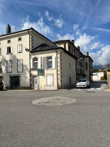 A szálláshely kívülről, Casa de poble acollidora,amb llar de foc, in Bourg-Madame