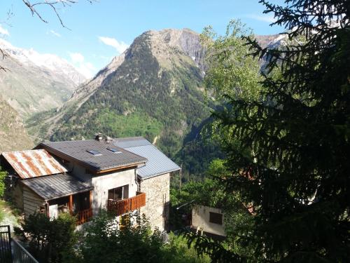 la maison du quillon gîte à louer Les Ougiers