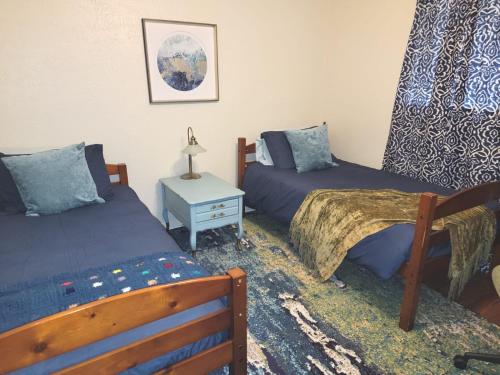 Modern Luxury 3 Bed 2 bath Pool Westlake area - image 10