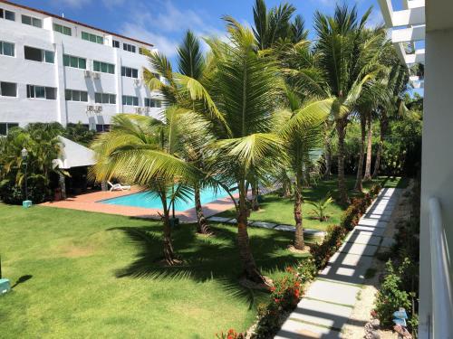 Sunny Confortable Apartment at the Caribe