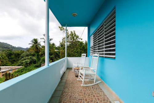 Rainforest Retreat 15 min from the beach in Luquillo