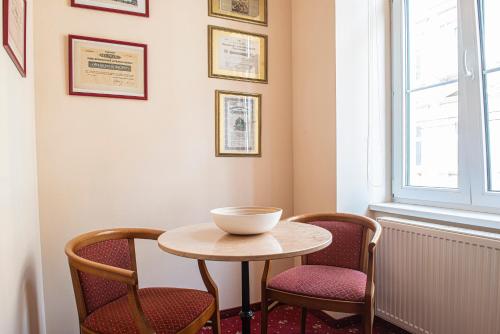 Altwienerhof Hotel - image 9
