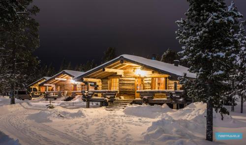 Arctic Log Cabins 4