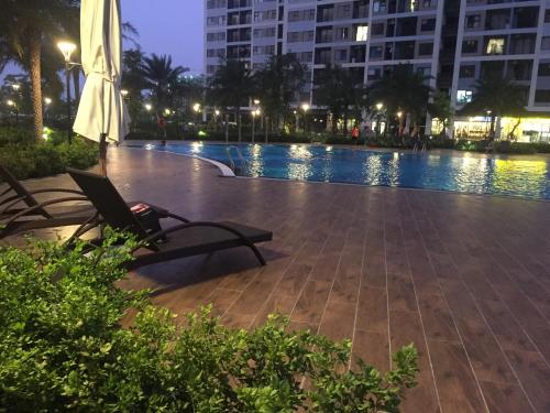 Swimming pool, Vinhome Grand Park Homestay House in District 9