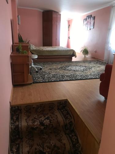 Апартаменти з окремою ванною кімнатою, Černivci (foto 6)