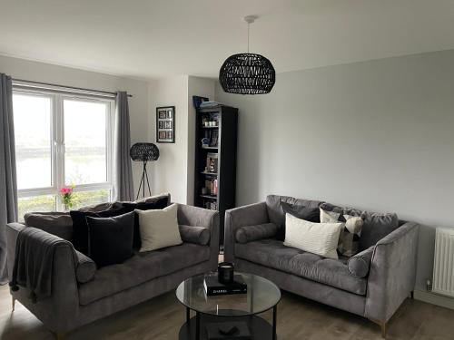 Modern 2 bed apartment-perfect location for Cop26