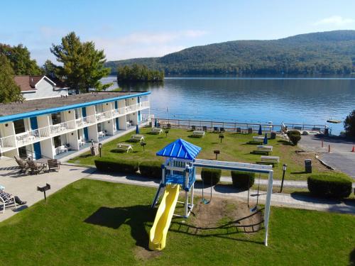 Lakefront Terrace Resort - image 9