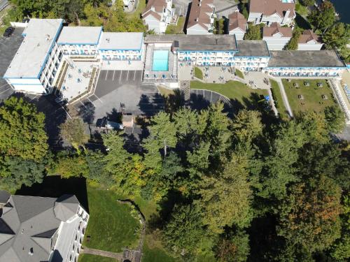 Lakefront Terrace Resort - main image