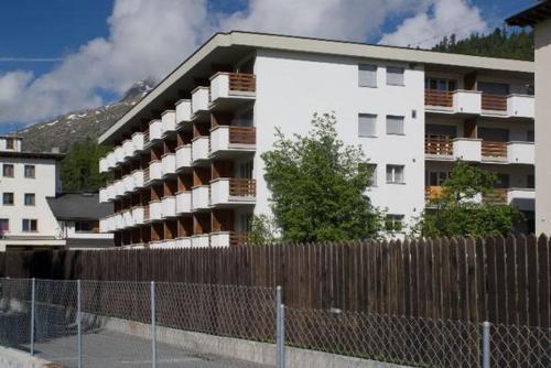 Chesa Derby 32 - Apartment - St. Moritz
