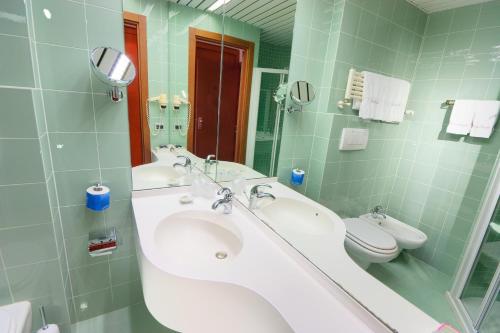 Senbhotel Room Type - Standard Triple Room, Sea View