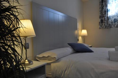 Triple Room (3 Adults) room in Welcome Inn Nerja guest house Luxury Bed & Breakfast