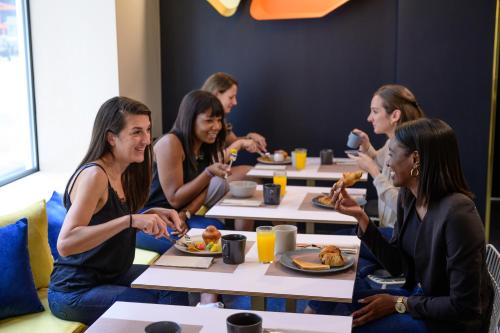 ibis Styles Paris Opera Lafayette - image 11