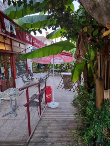 火車站酒店咖啡館 (Hotel Cafe de la Gare) in 聖富瓦拉格朗德