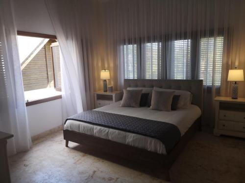 Luxurious Villa with 4 Bedrooms and Private Pool