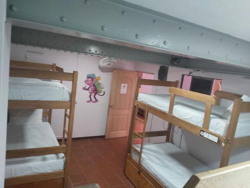 Purple Monkey Hostel – Medellin, VT