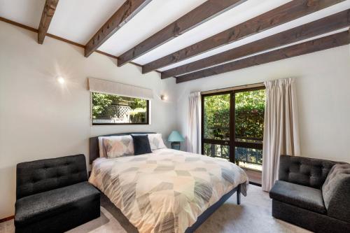 Garden Grove - Taupō Holiday Home - image 5