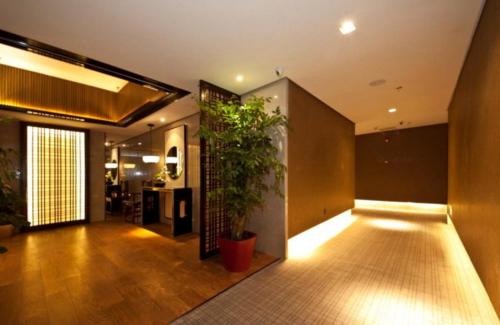 shuibu joy spa hotel