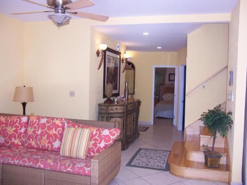 Sunrise Beach Club and Villas - Paradise Island