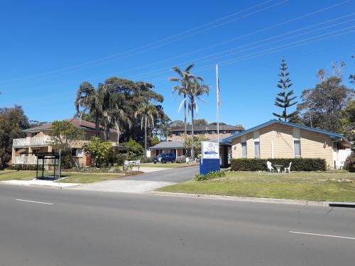 Dolphins of Mollymook Motel and Fifth Green Apartments