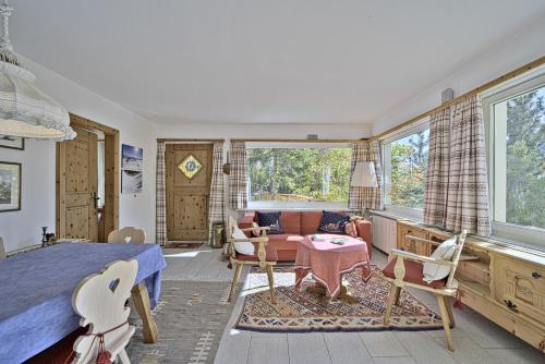 Apartment with Garden View