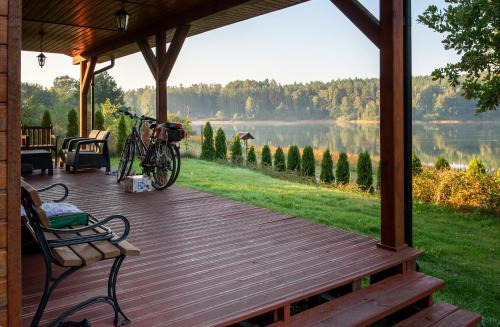 Domek nad jeziorem Kaszuby - Accommodation - Dębnica Kaszubska