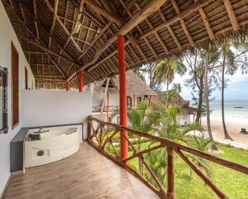 Kiwengwa Beach Resort Room Type - Superior side sea view with Jacuzzi
