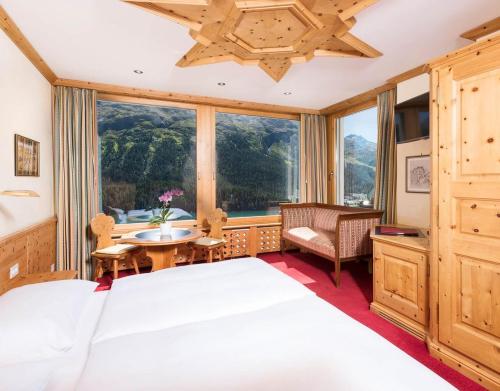 room detail thumbnail 0