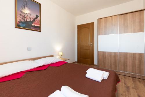 La Vista apartments with pool La Vista apartments with pool