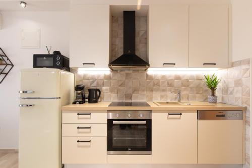 La Vista apartments with pool La Vista apartments with pool