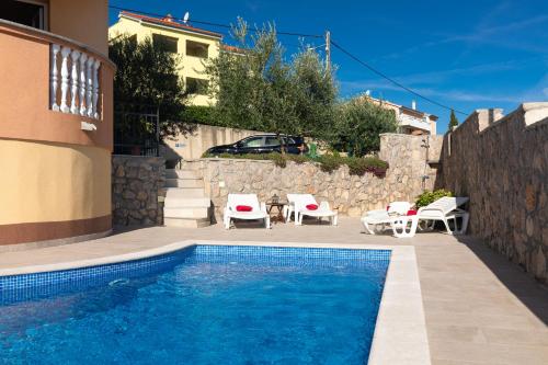 La Vista apartments with pool La Vista apartments with pool