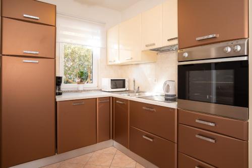 La Vista apartments with pool La Vista apartments with pool