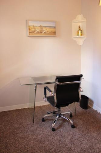 Cole Valley Lower Apartment - image 6