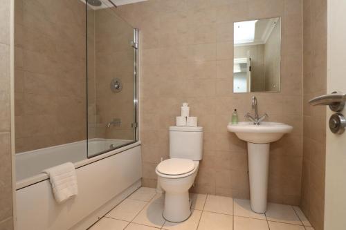 Large Blythswood Residence, Glasgow (photo 3)