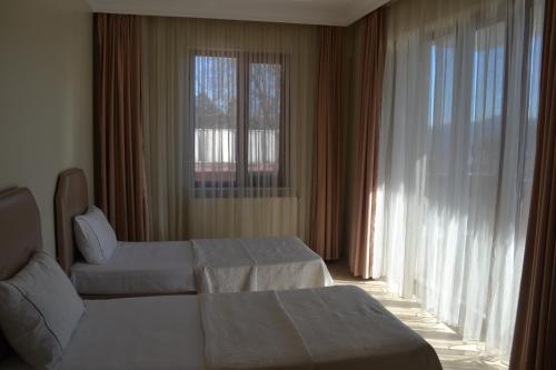 Almasa Suite Aparts - image 14