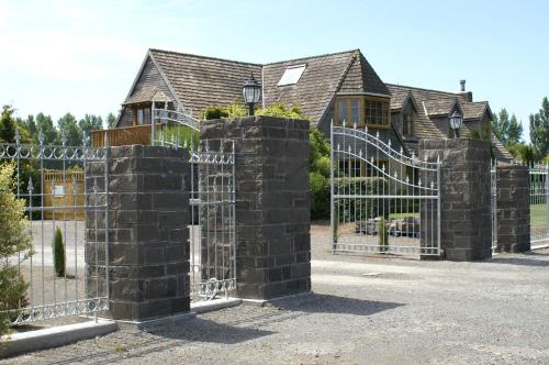Fyffe Country Lodge