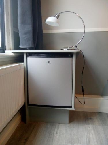 ALDO, not for parties, not a hotel, room with shared bathroom, no kitchen, Amsterdam (foto 9)