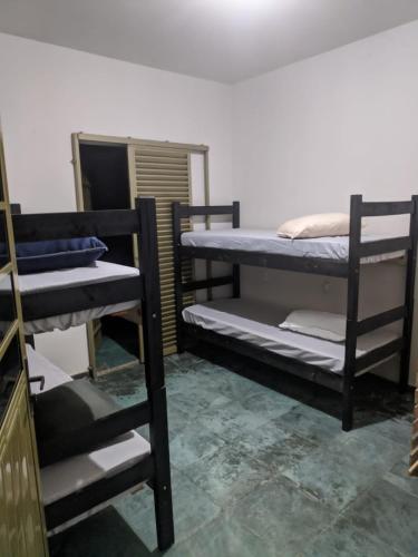 1 bunk bed