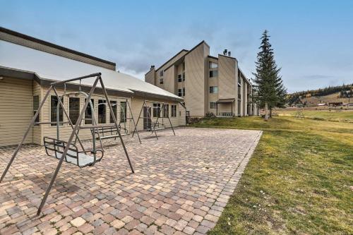 Brian Head Condo with Patio and Community Amenities!