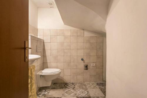 Bathroom, Agriturismo Al Gallo Nero Giallo in Tenno
